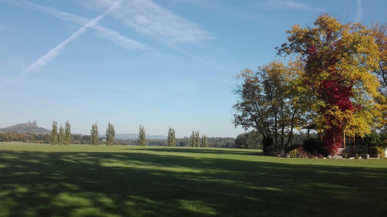 Resort Český ráj Troskovice Esterno foto